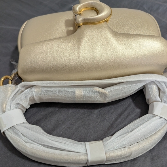 Coach Soft Pillow Tabby Shoulder Bag 18 Metallic Gold - Picture 7 of 8